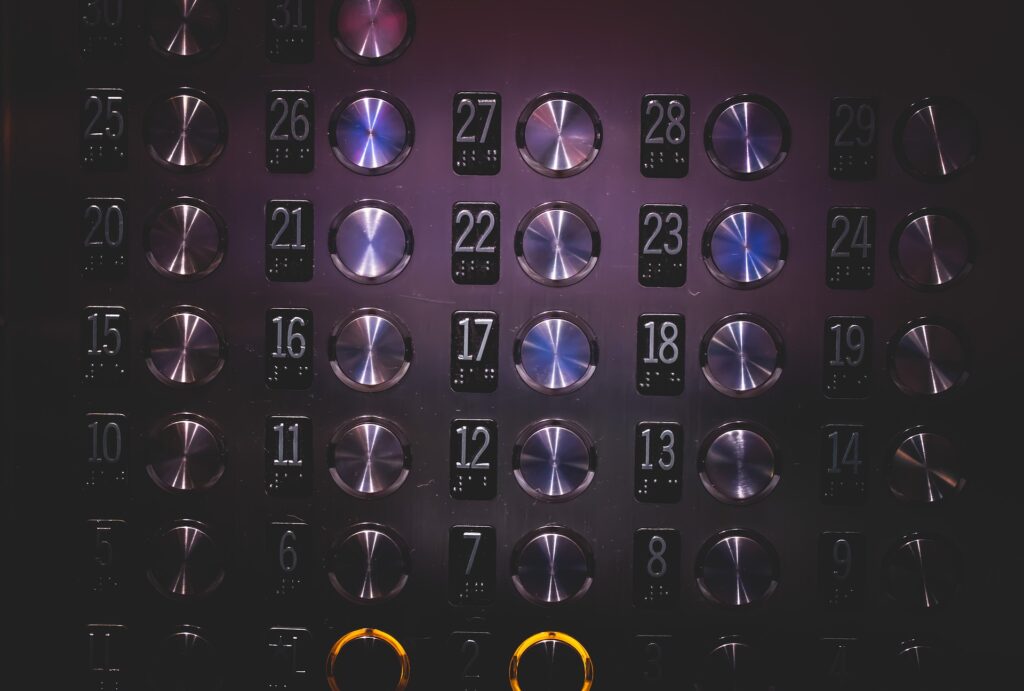 ¿Cuánto dura un ascensor?